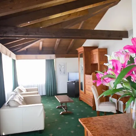 Candiani 4*