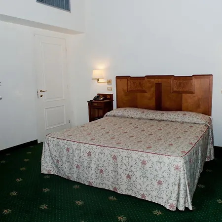 Hotel Candiani