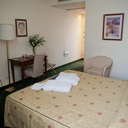 Hotel Candiani