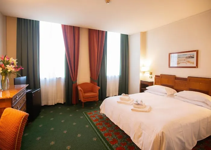Hotell Candiani 4*