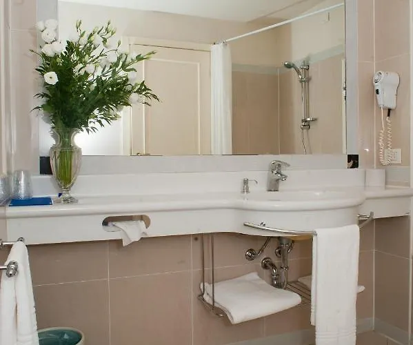 Candiani Hotell 4*